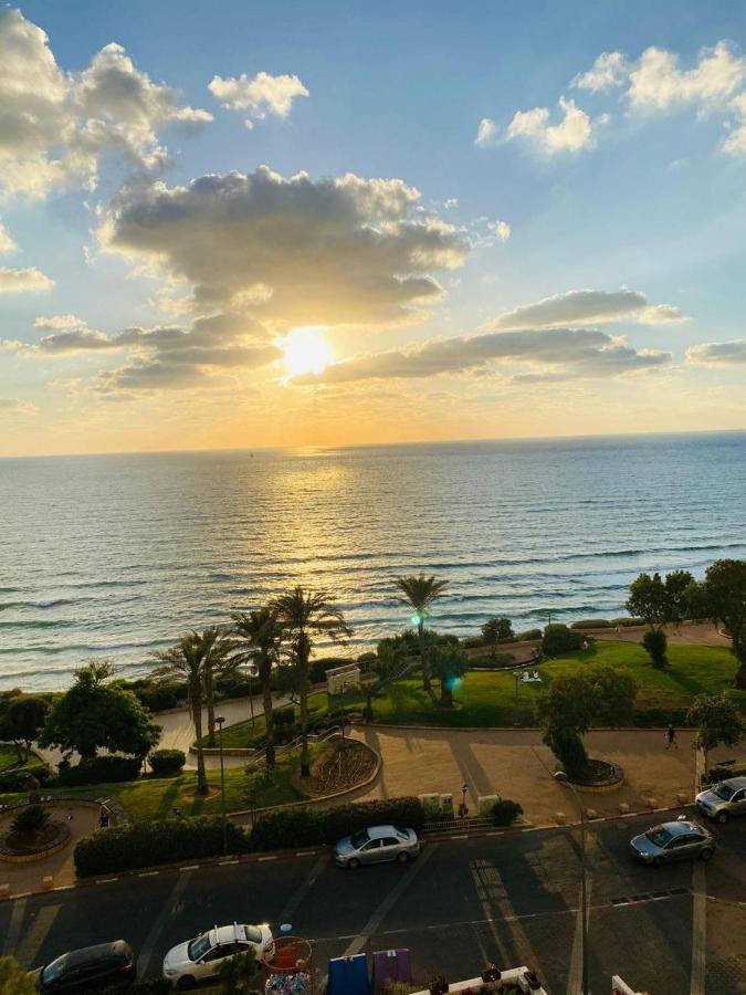 Nitsa Sea View Luxurious Apartment Netanja Exterior foto